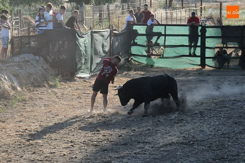 Foto 5 - Sancti-Sp&iacute;ritus vibra con su recuperada Fiesta Juvenil