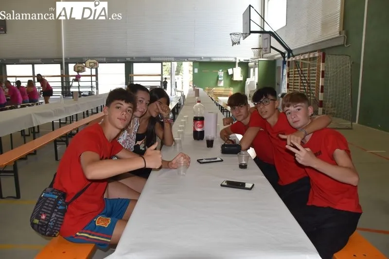 Comida de peñas en Doñinos