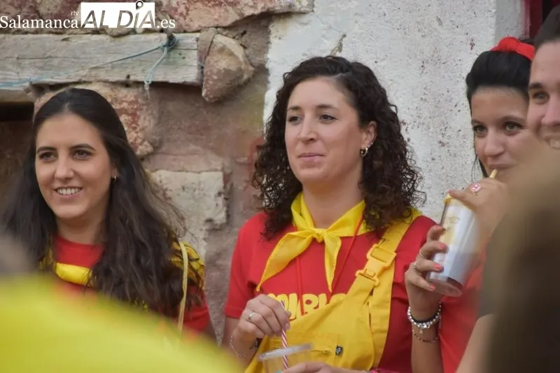 Foto 18 - Calzada de Valdunciel se divierte con la charanga con pe&ntilde;as, el chupinazo y la proclamaci&oacute;n reyes y reinas de sus fiestas
