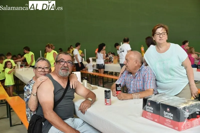 Comida de peñas en Doñinos