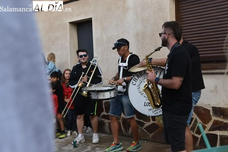 Foto 15 - Calzada de Valdunciel se divierte con la charanga con pe&ntilde;as, el chupinazo y la proclamaci&oacute;n reyes y reinas de sus fiestas