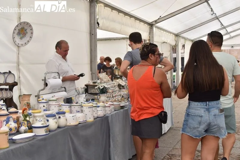 La Feria del Barro de Salamanca en la mañana de este sábado