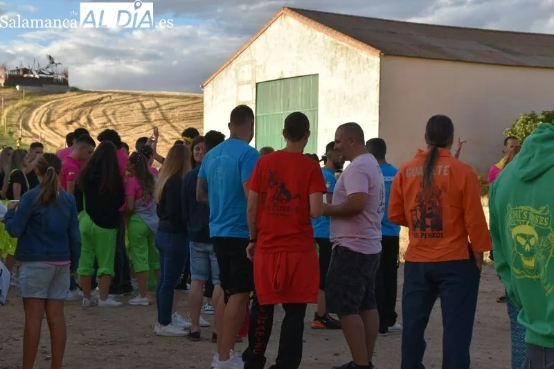 Foto 11 - Calzada de Valdunciel se divierte con la charanga con pe&ntilde;as, el chupinazo y la proclamaci&oacute;n reyes y reinas de sus fiestas