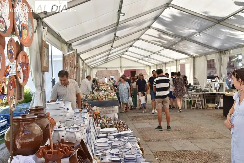 La Feria del Barro de Salamanca en la mañana de este sábado