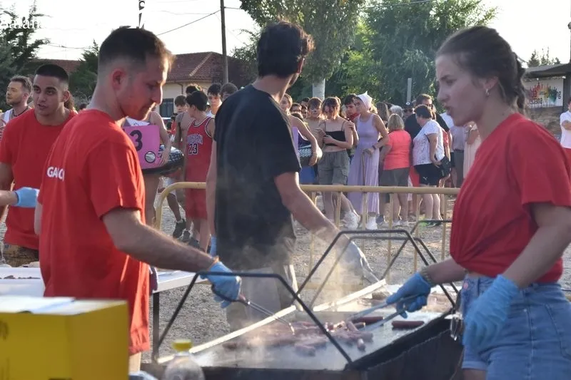 Los vecinos de Florida de Liébana disfrutan con las fiestas