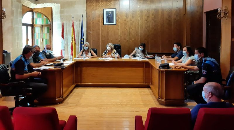 Foto 1 - Reunión de la Junta Local de Seguridad de Alba de Tormes