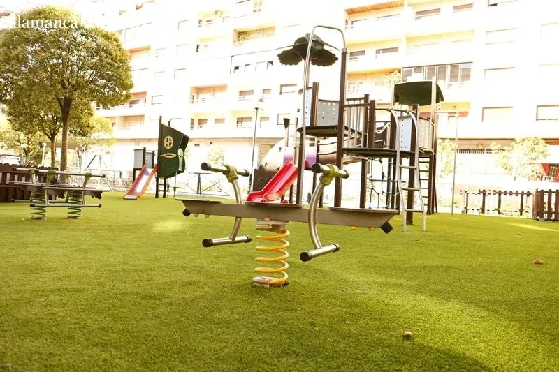 Renovación del parque de la plaza Carmelitas en Salamanca. Foto de David Sañudo