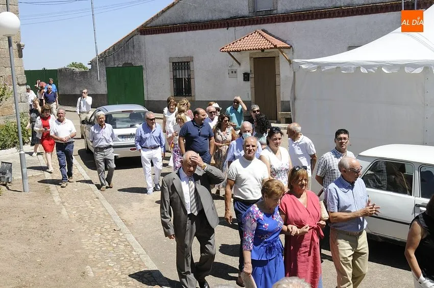 Foto 7 - Nuestra Se&ntilde;ora de la Asunci&oacute;n recorre las calles o&ntilde;orenses