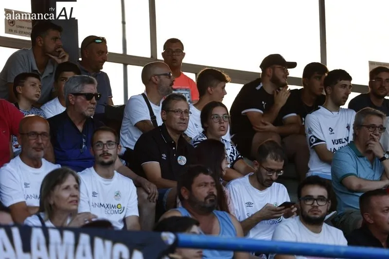 Fotos de los aficionados en el San Casto