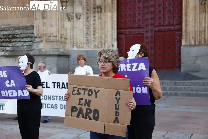 Concentración de la HOAC en la Plaza de Anaya | Fotos: David Sañudo