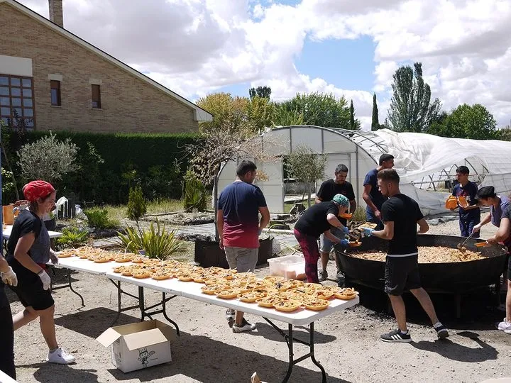 Paella solidaria en Carbajosa de la Sagrada por las Fiestas de San Roque