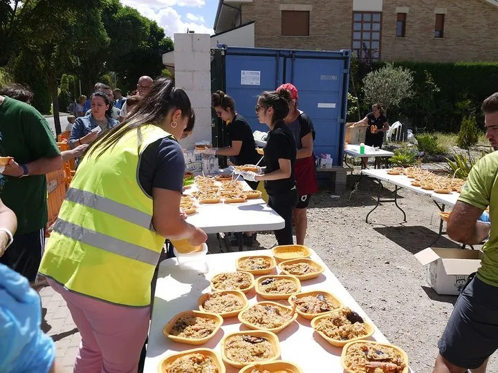Paella solidaria en Carbajosa de la Sagrada por las Fiestas de San Roque