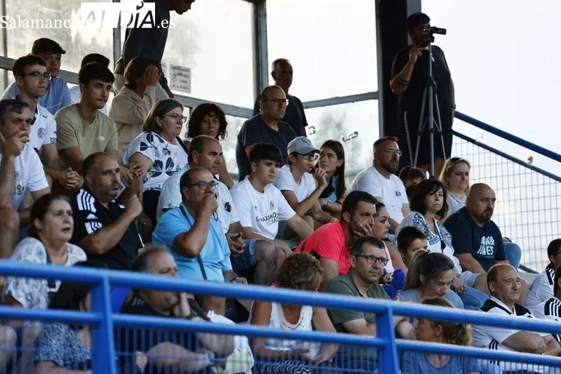 Fotos de los aficionados en el San Casto
