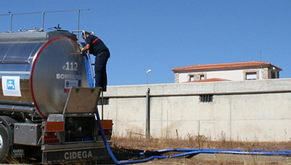  En estos momentos una veintena de municipios de Cabeza de Horno necesitan abastecimiento con cisternas