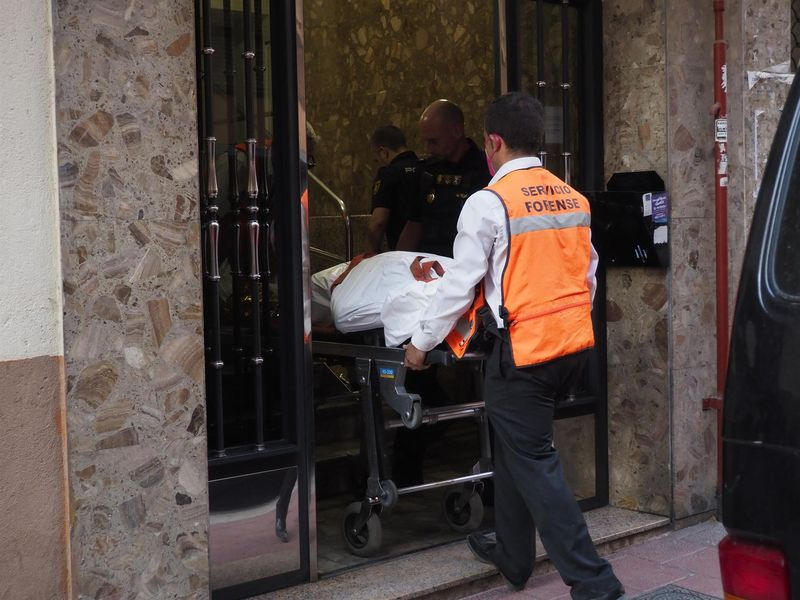 Hallan tres cadáveres, dos de ellos con síntomas de muerte violenta, en dos pisos de Valladolid, Valladolid. - Photogenic/Claudia Alba - Europa Press