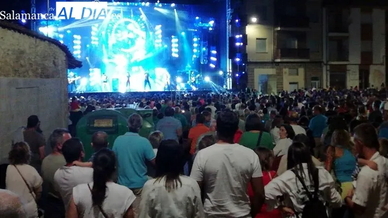El segundo encierro a caballo ha sido rápido y limpio
