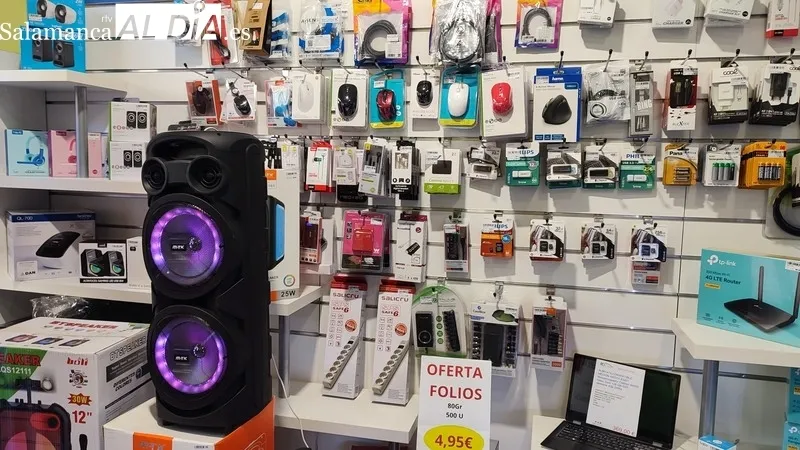 En Reyconet son especialistas en la creación de páginas y portales web adaptados a las necesidades de los clientes particulares, empresas y ayuntamientos / CORRAL      