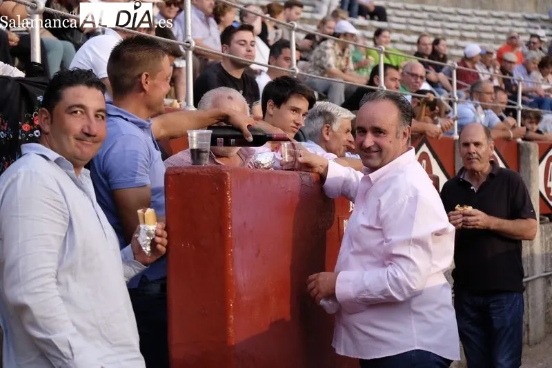 Público en el festejo de rejones en La Glorieta