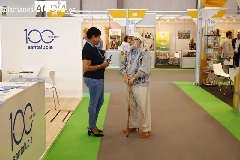 Visitantes de Salamaq en la primera mañana | FOTOS: David Sañudo