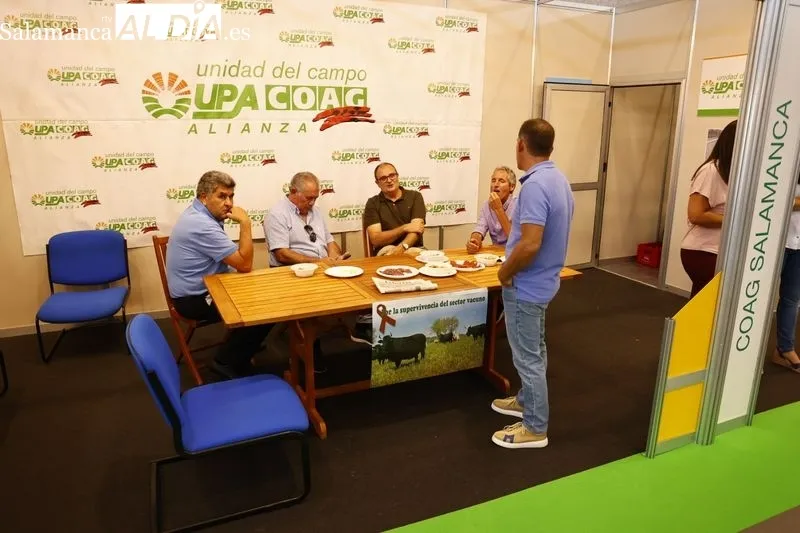 Visitantes de Salamaq en la primera mañana | FOTOS: David Sañudo