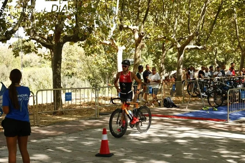 Foto 18 - Multitud de atletas se echan a las calles de Salamanca en plenas Ferias con un entretenido Duatl&oacute;n