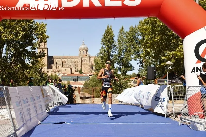 Foto 15 - Multitud de atletas se echan a las calles de Salamanca en plenas Ferias con un entretenido Duatl&oacute;n