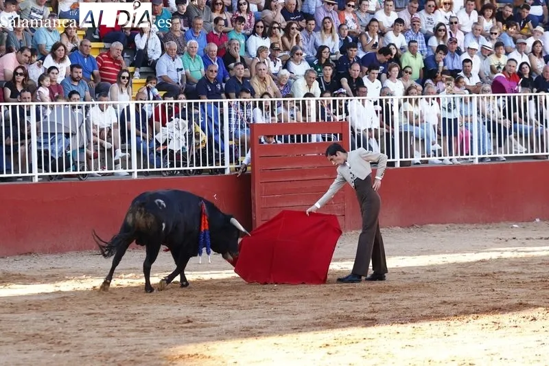 Certamen en clase práctica de la Escuela de Tauromaquia este domingo en Salamaq