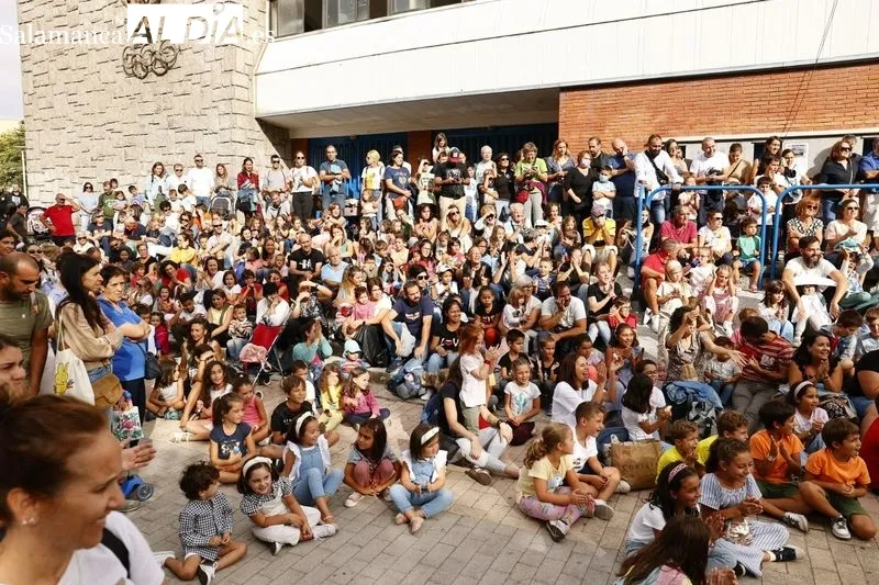 Foto 3 - El Mago Oski inaugura el XVI Festival Artes de Calle con la actuaci&oacute;n &laquo;Un, Dos, Tres, Abracadabra&raquo;