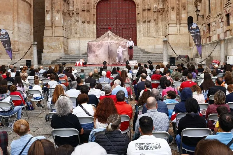 'El circo de los valientes' en el Patio Chico de Salamanca