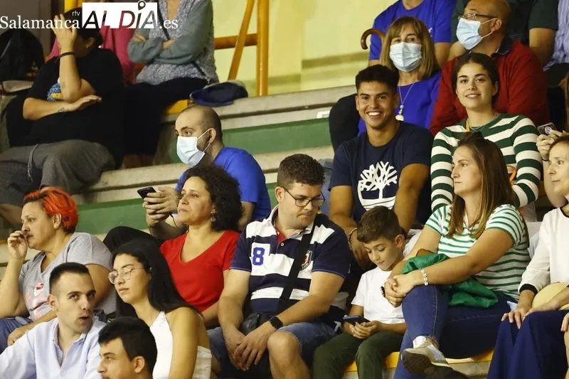 Imágenes del partido del Perfumerías Avenida contra el Ensino Lugo