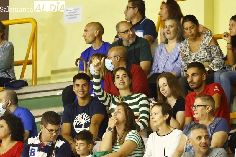 Imágenes del partido del Perfumerías Avenida contra el Ensino Lugo