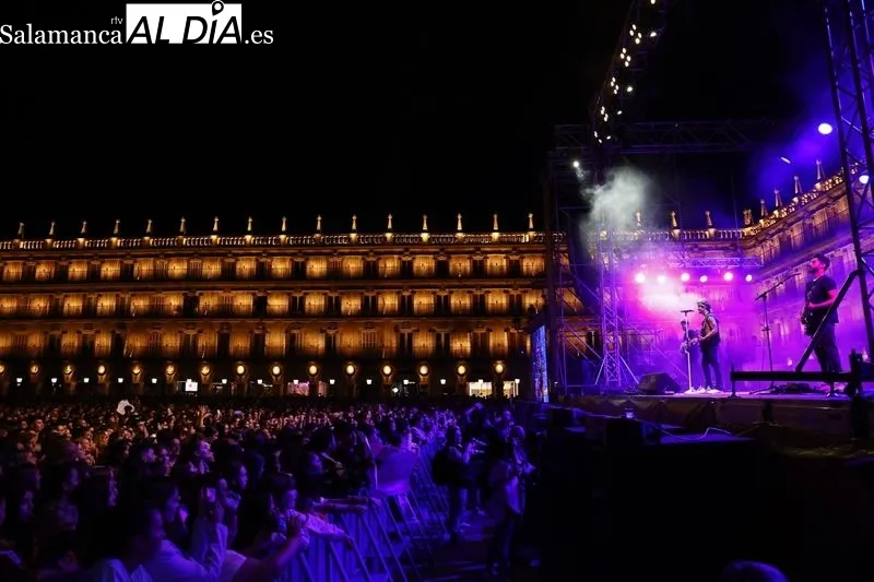 Concierto de Álvaro de Luna en la Plaza Mayor de Salamanca