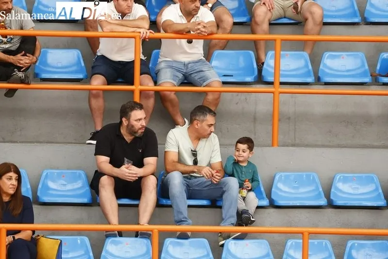 Foto 16 - Unionistas FS vence al filial del Inter Movistar y coge fuerzas para lo que viene (6-5)