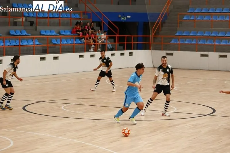 Foto 11 - Unionistas FS vence al filial del Inter Movistar y coge fuerzas para lo que viene (6-5)