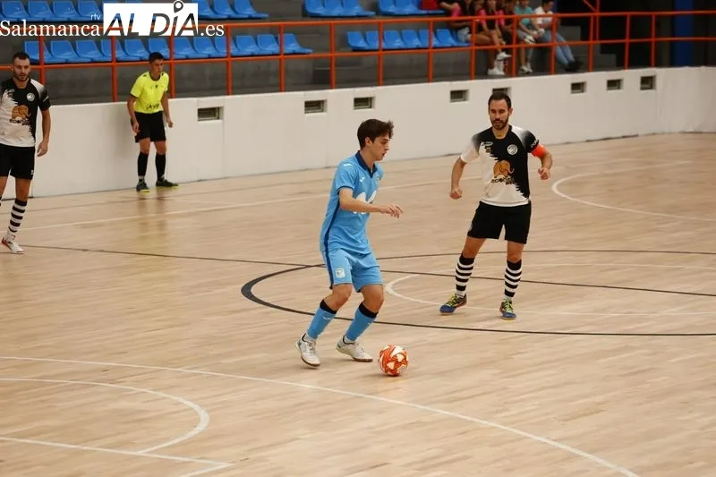 Foto 10 - Unionistas FS vence al filial del Inter Movistar y coge fuerzas para lo que viene (6-5)