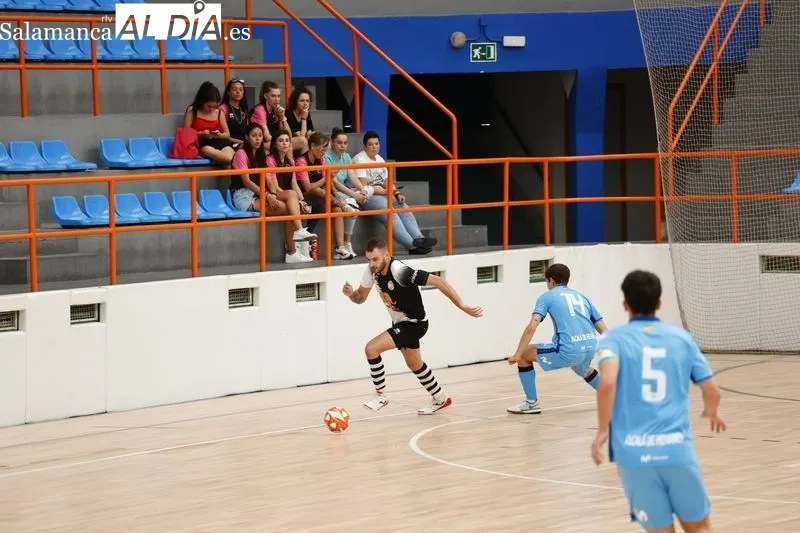 Foto 9 - Unionistas FS vence al filial del Inter Movistar y coge fuerzas para lo que viene (6-5)