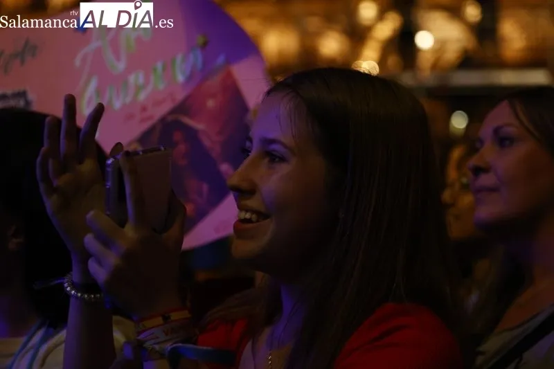 Concierto de Ana Guerra en la Plaza Mayor de Salamanca