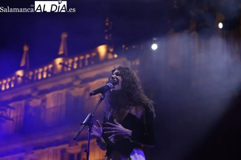 Concierto de Ana Guerra en la Plaza Mayor de Salamanca