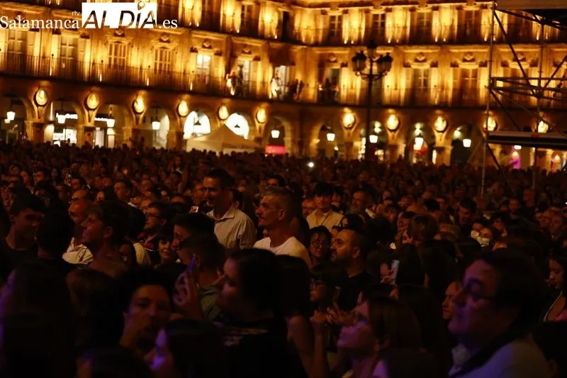 Concierto de Ana Guerra en la Plaza Mayor de Salamanca