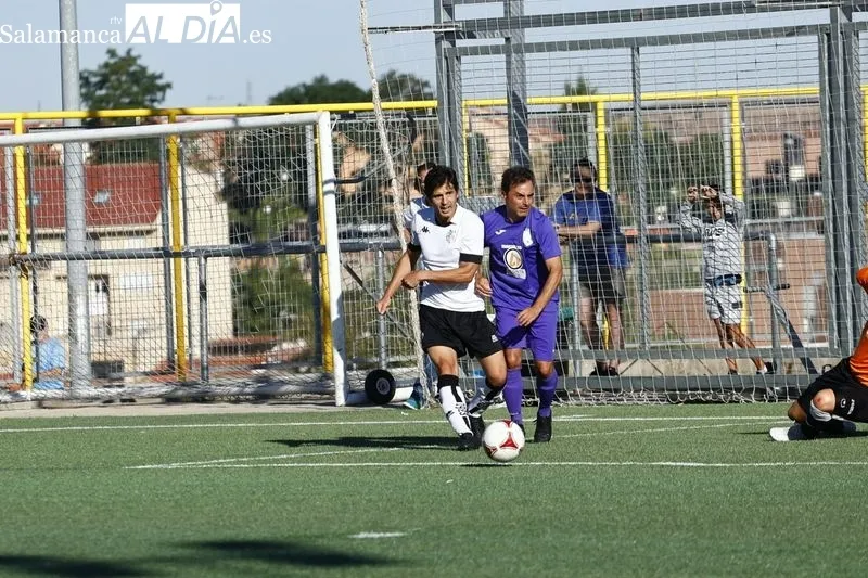 Foto 15 - Los veteranos recuerdan a 'Tabu' con el I Torneo Roberto S&aacute;nchez en su memoria