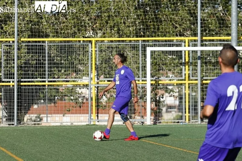 Foto 14 - Los veteranos recuerdan a 'Tabu' con el I Torneo Roberto S&aacute;nchez en su memoria