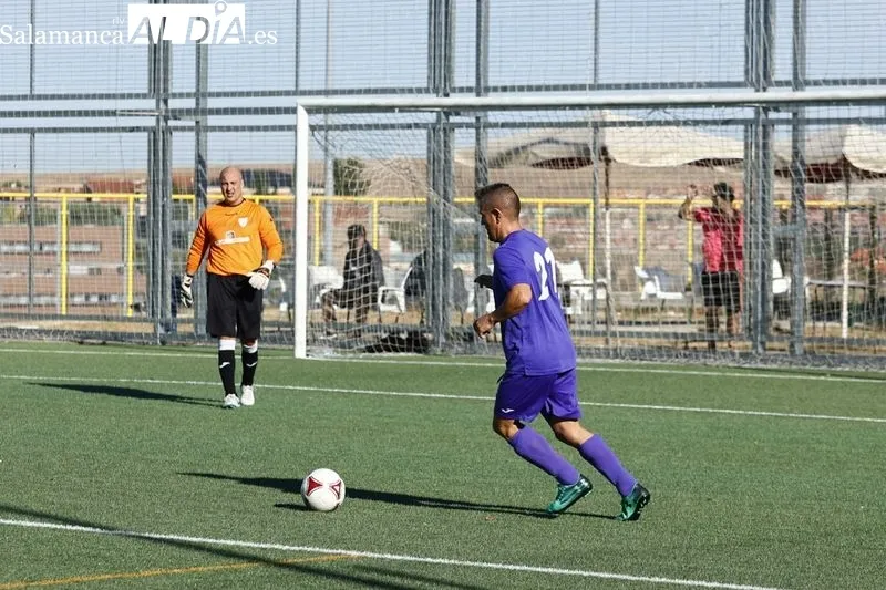 Foto 12 - Los veteranos recuerdan a 'Tabu' con el I Torneo Roberto S&aacute;nchez en su memoria