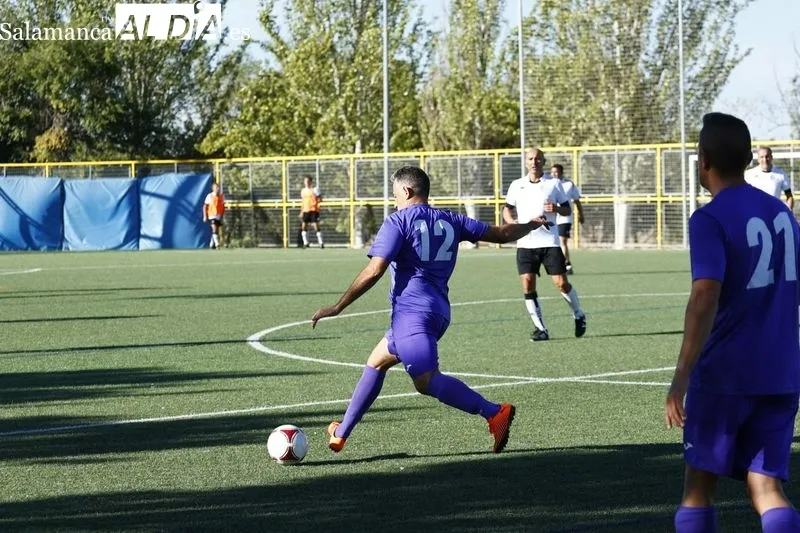 Foto 8 - Los veteranos recuerdan a 'Tabu' con el I Torneo Roberto S&aacute;nchez en su memoria