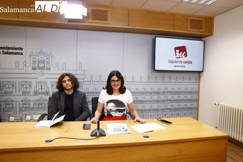 Foto 6 - Virginia Carrera y Alberto Santamar&iacute;a reclaman transparencia: "Nos enteramos seis meses despu&eacute;s de lo que han costado las Fiestas"