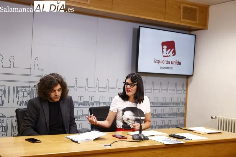 Foto 5 - Virginia Carrera y Alberto Santamar&iacute;a reclaman transparencia: "Nos enteramos seis meses despu&eacute;s de lo que han costado las Fiestas"