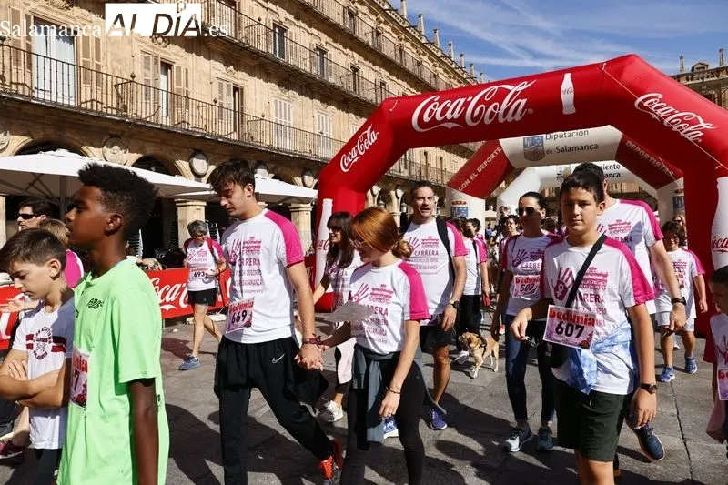 Imágenes de la marcha de la V Carrera Contra la Violencia de Género. Fotos: David Sañudo