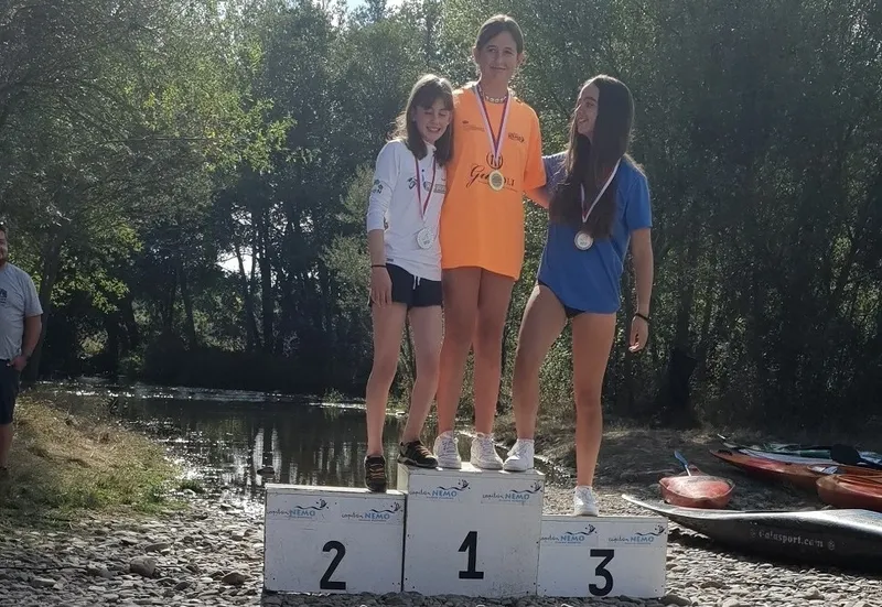 Foto 10 - Capit&aacute;n Nemo logra 72 medallas en el Regional de Pirag&uuml;ismo celebrado en el r&iacute;o &Aacute;gueda