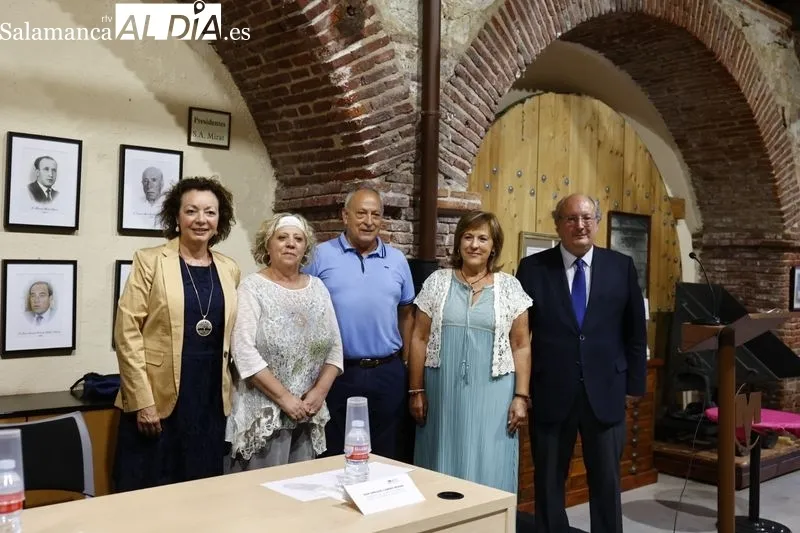 Charla debate en la Semana Cultural de la Asociación de Jubilados de Mirat