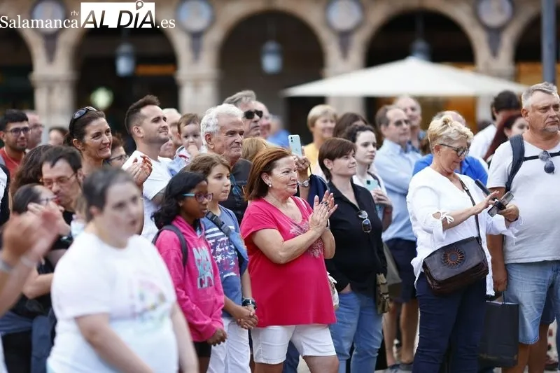 Actividades en la Plaza Mayor con motivo del Día Mundial del Alzheimer