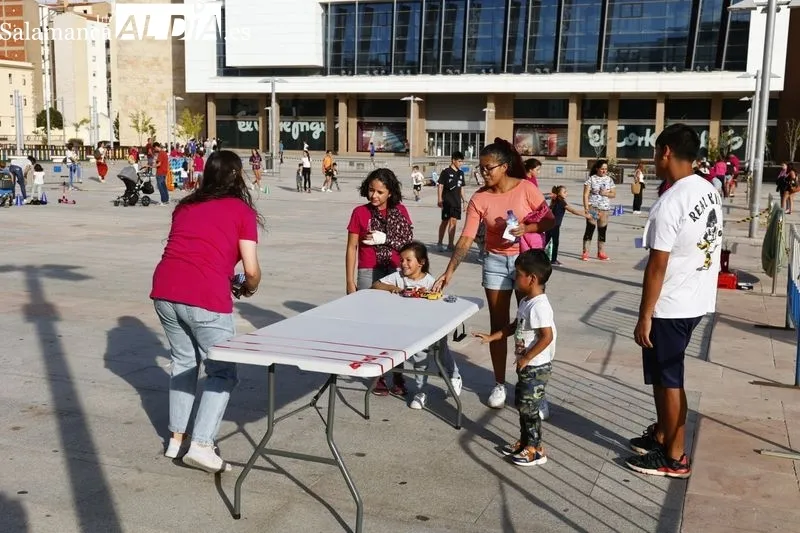 Juegos infantiles en la Plaza de la Concordia. Fotos: David Sañudo